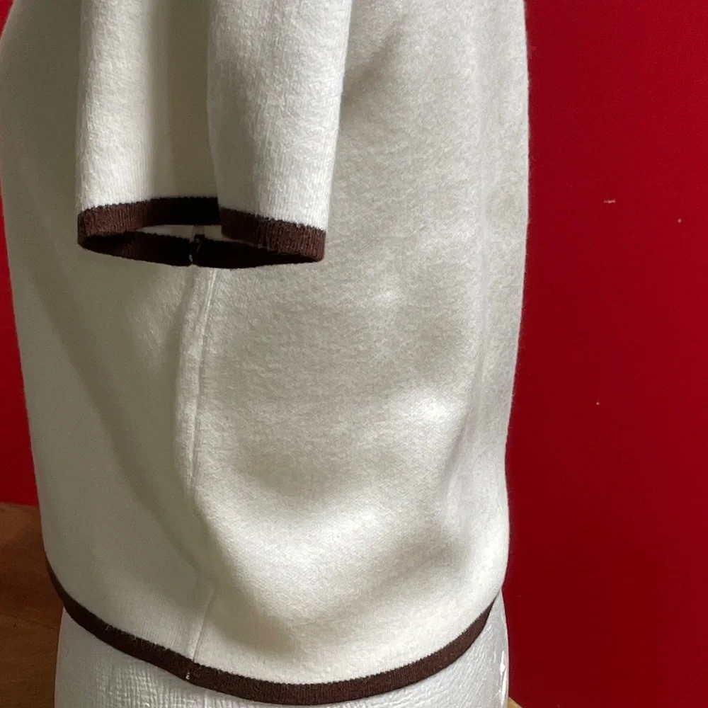 Fate White Short Sleeve Knit Cardigan with Brown Trim - Picture 4 of 8